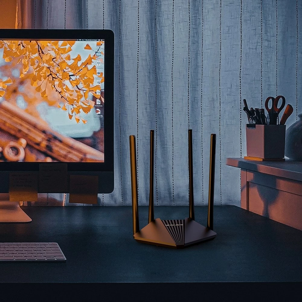 Brezžični usmerjevalnik Mercusys MR30G, GE dvofrekvenčen, 2.4GHz / 5GHz, črn