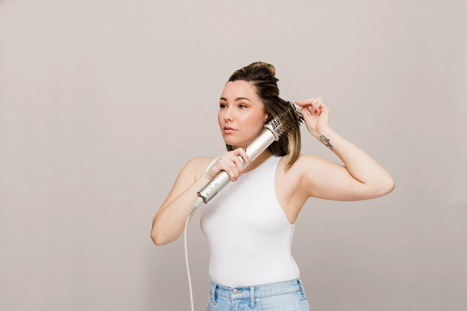 Multistyler za stiliziranje las Shark HD424SLEU, Warm Champagne