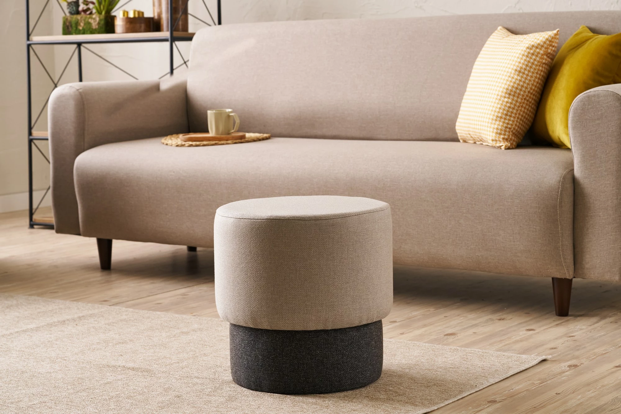 Tabure bež, Atelier del Sofa