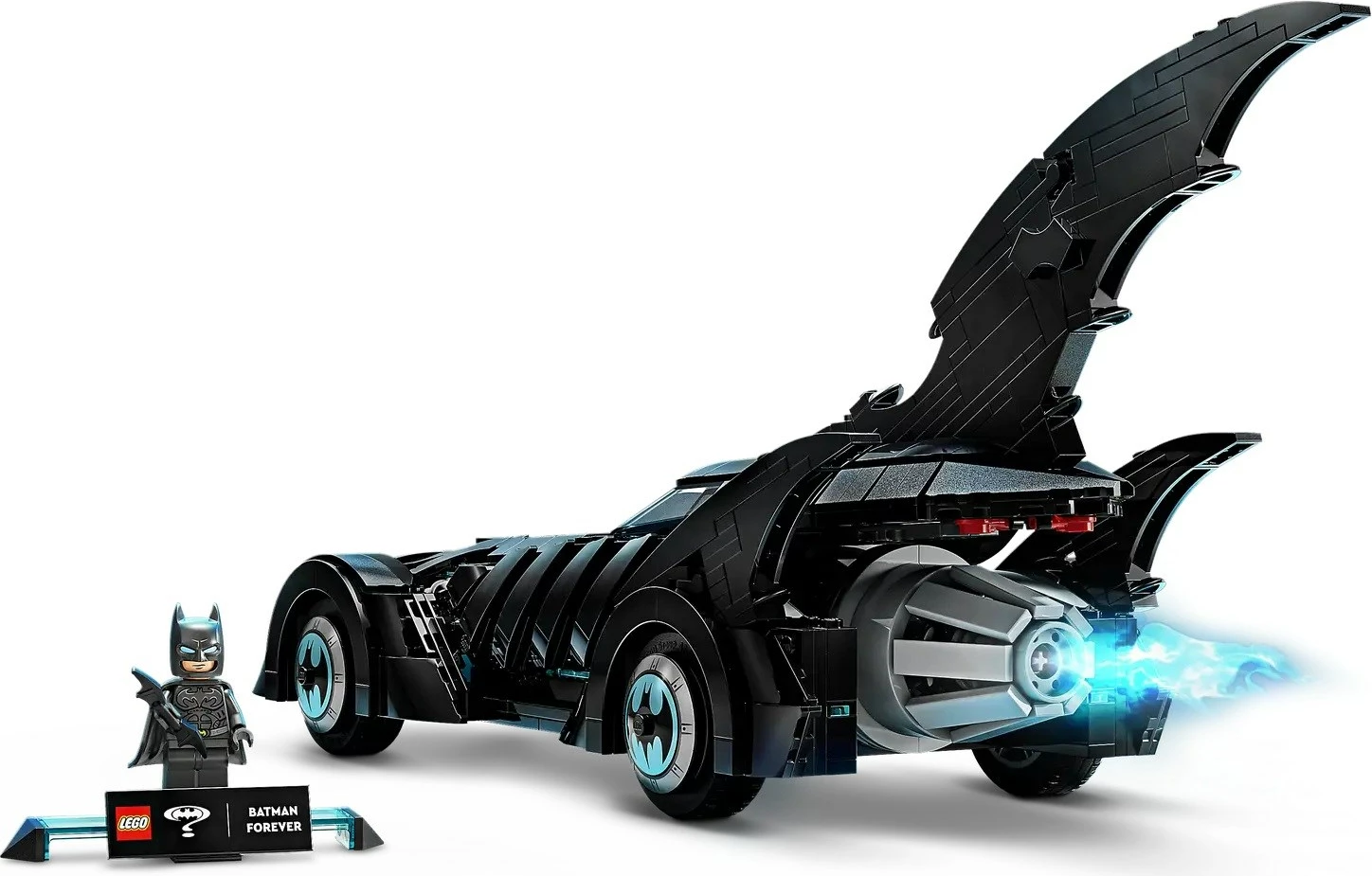 Set Batmobil iz filma LEGO Batman 76304, z minifiguro, črn