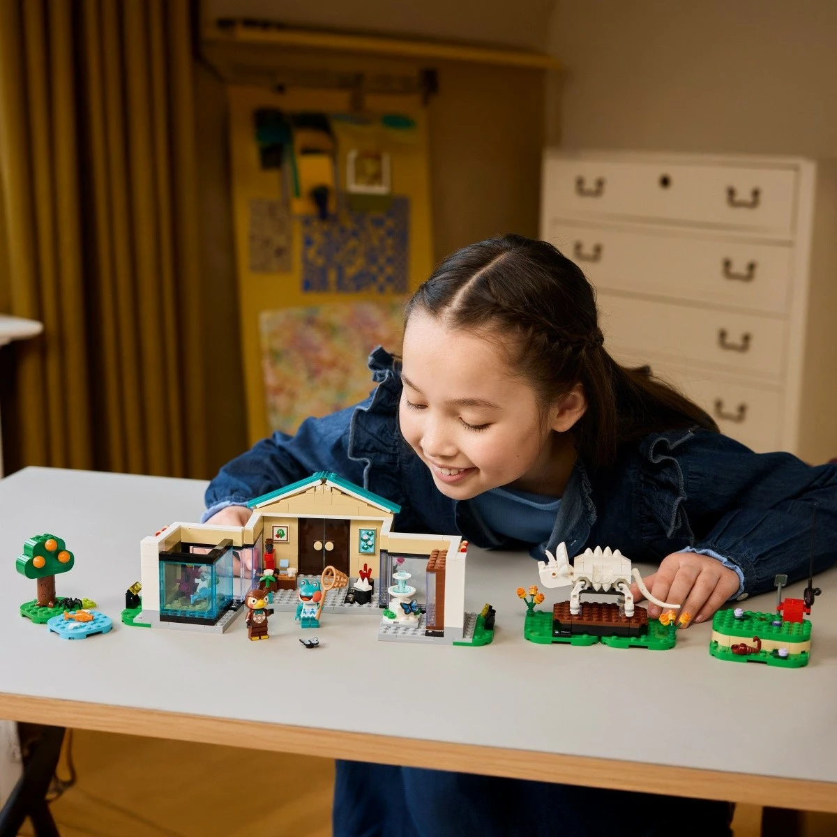 Gradbeni komplet zbirka muzeja z Blathers (Animal Crossing) LEGO 77056, 543 kosov