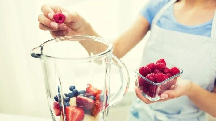 Namizni blender, 1500 W, 1,75 L, črn Blaupunkt TBG601