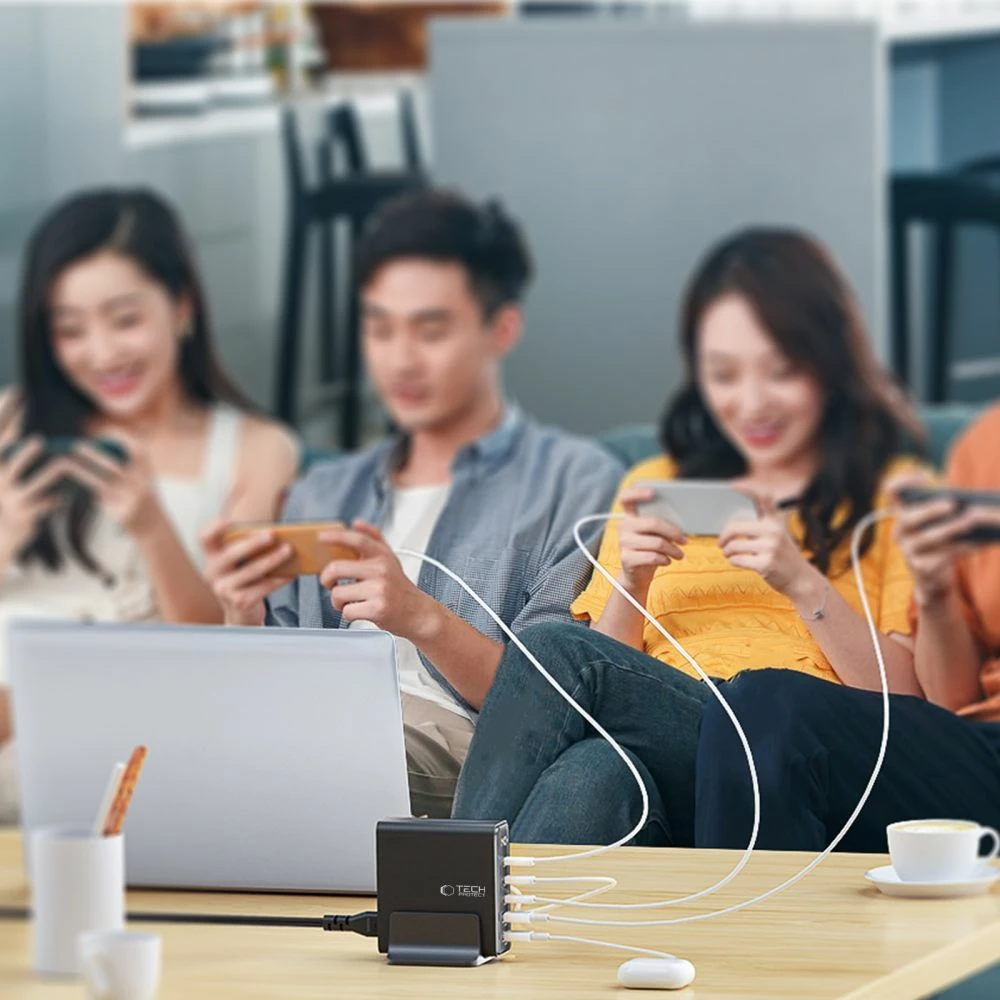 Polnilna postaja Tech-Protect DC140W-GAN, 5 vrat, GaN, črna