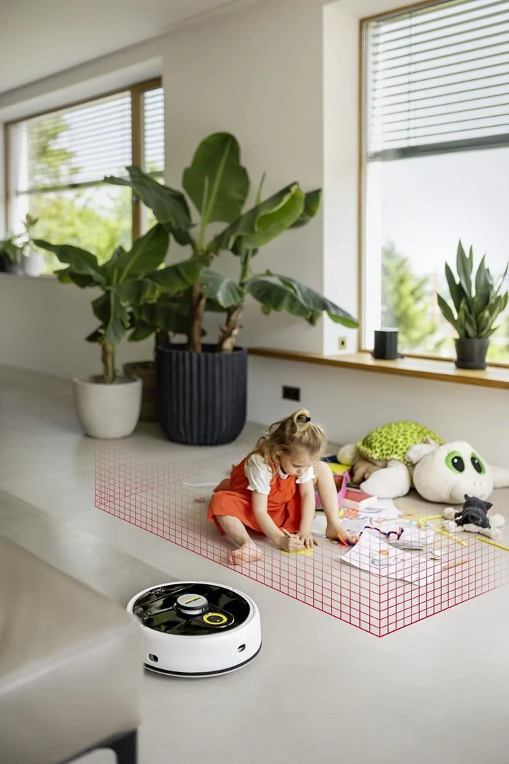 Robotski sesalnik Kärcher RCF 3, 1.15 L, črn