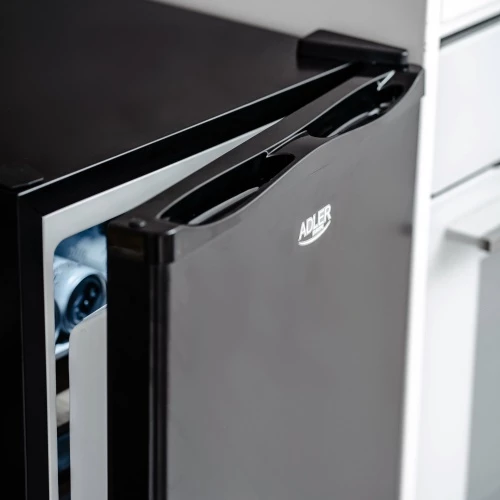 Mini hladilnik Adler AD 8089, 28 L, steklena polica, LED luč, 100-240V, črn