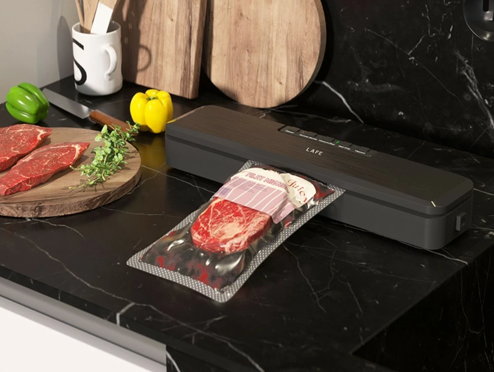 Profesionalni vakuumski zapiralnik za živila Lafe LAFVAC47539, 250 W, 6 L/min, širina varjenja 30 cm, črn