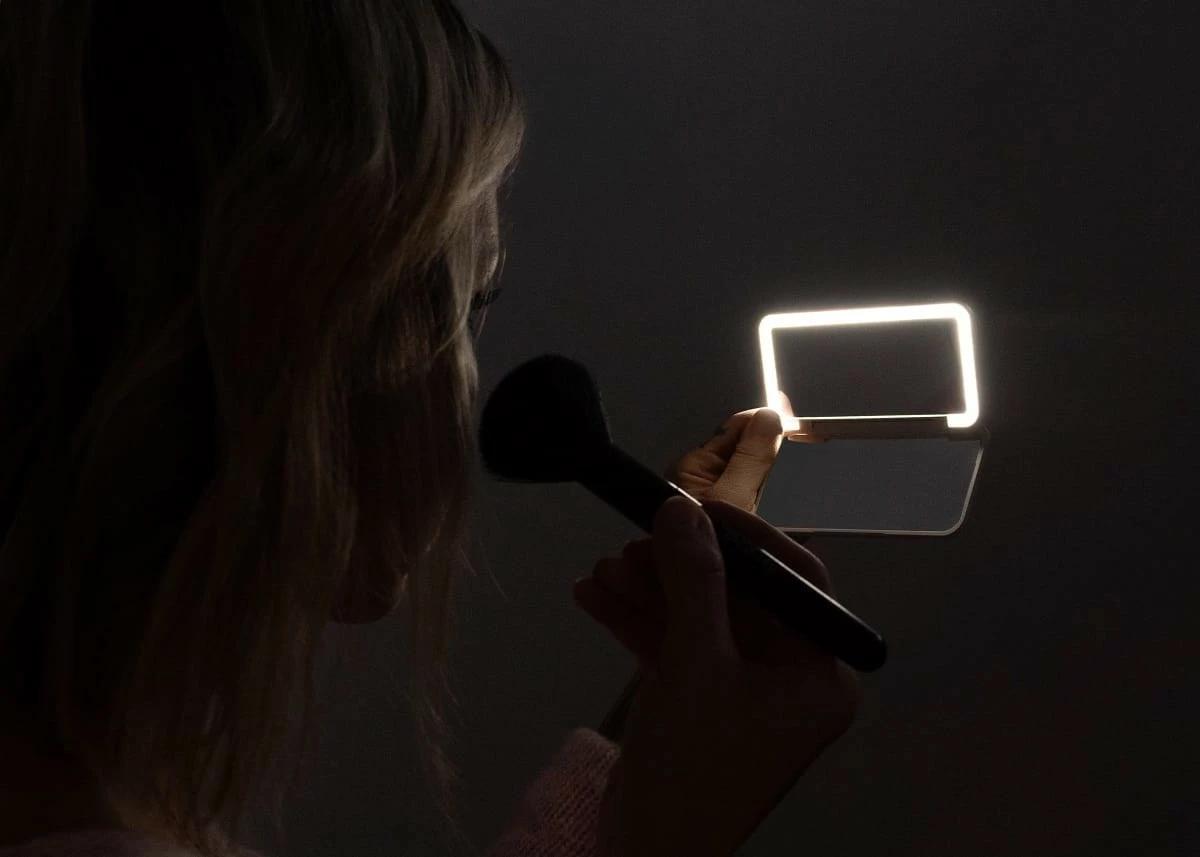 Kozmetično ogledalo z LED lučjo Concept KZ2010, belo