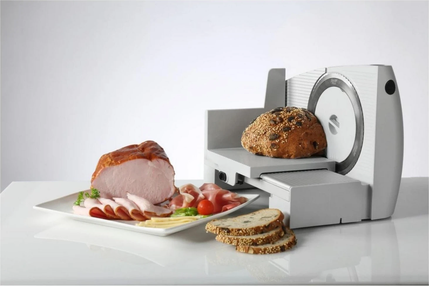 Rezalnik hrane Gorenje R607A, Wi‑Fi, srebrn