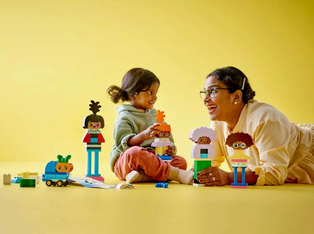 Igralne figurice z izrazi obraza, LEGO DUPLO 10423, 71 kosov, plastika, večbarvno