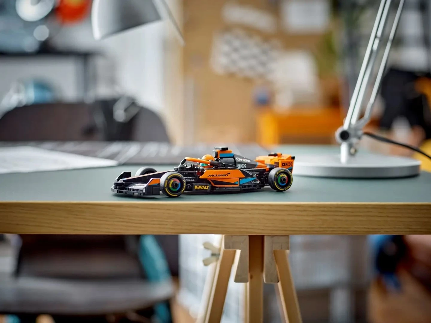 Model dirkalnika McLaren Formula 1 2023, LEGO Speed Champions 76919