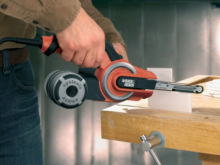 Trakasti brusilnik Black & Decker KA902EK, oranžen/črn