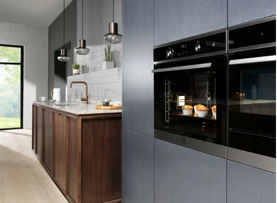 Vgradna pečica Electrolux EOD3H50BK, 65 L, črna