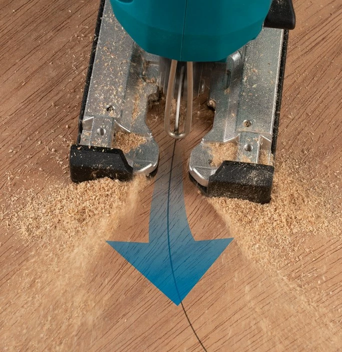 Vbodna žaga, Makita DJV184Z, 18 V, brezkrtačna, črna