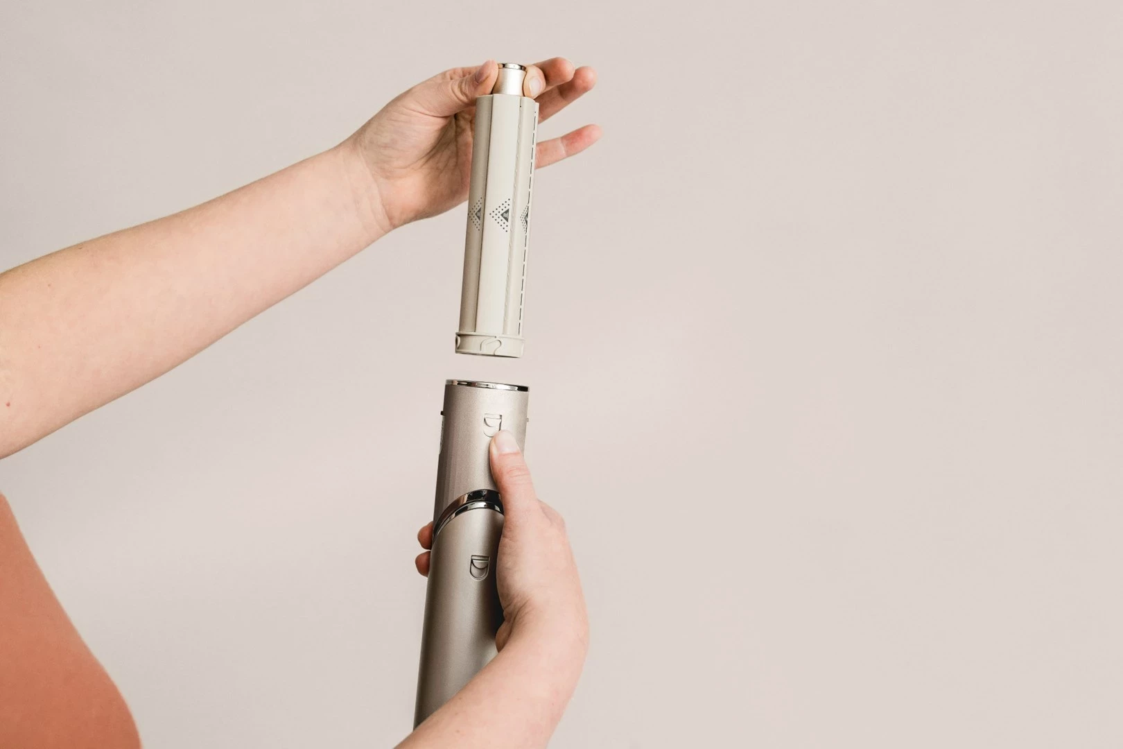 Multistyler za stiliziranje las Shark HD424SLEU, Warm Champagne