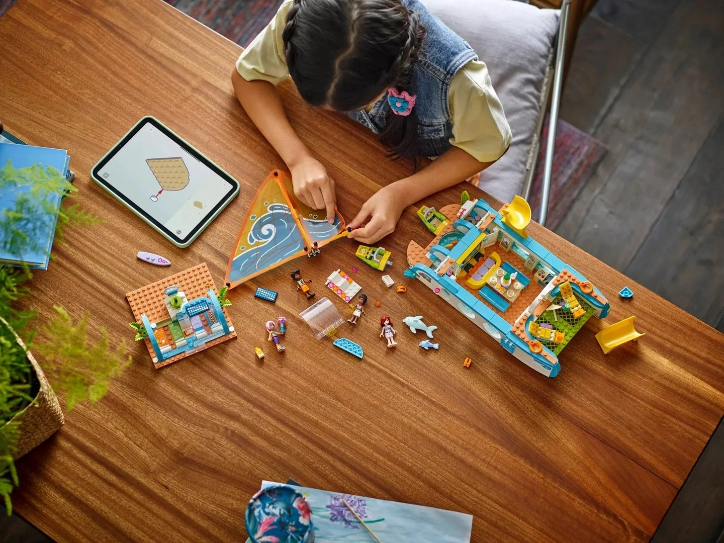 Potovalna čoln avantura, LEGO Friends 42664, 685 delov, s 4 minifigurami