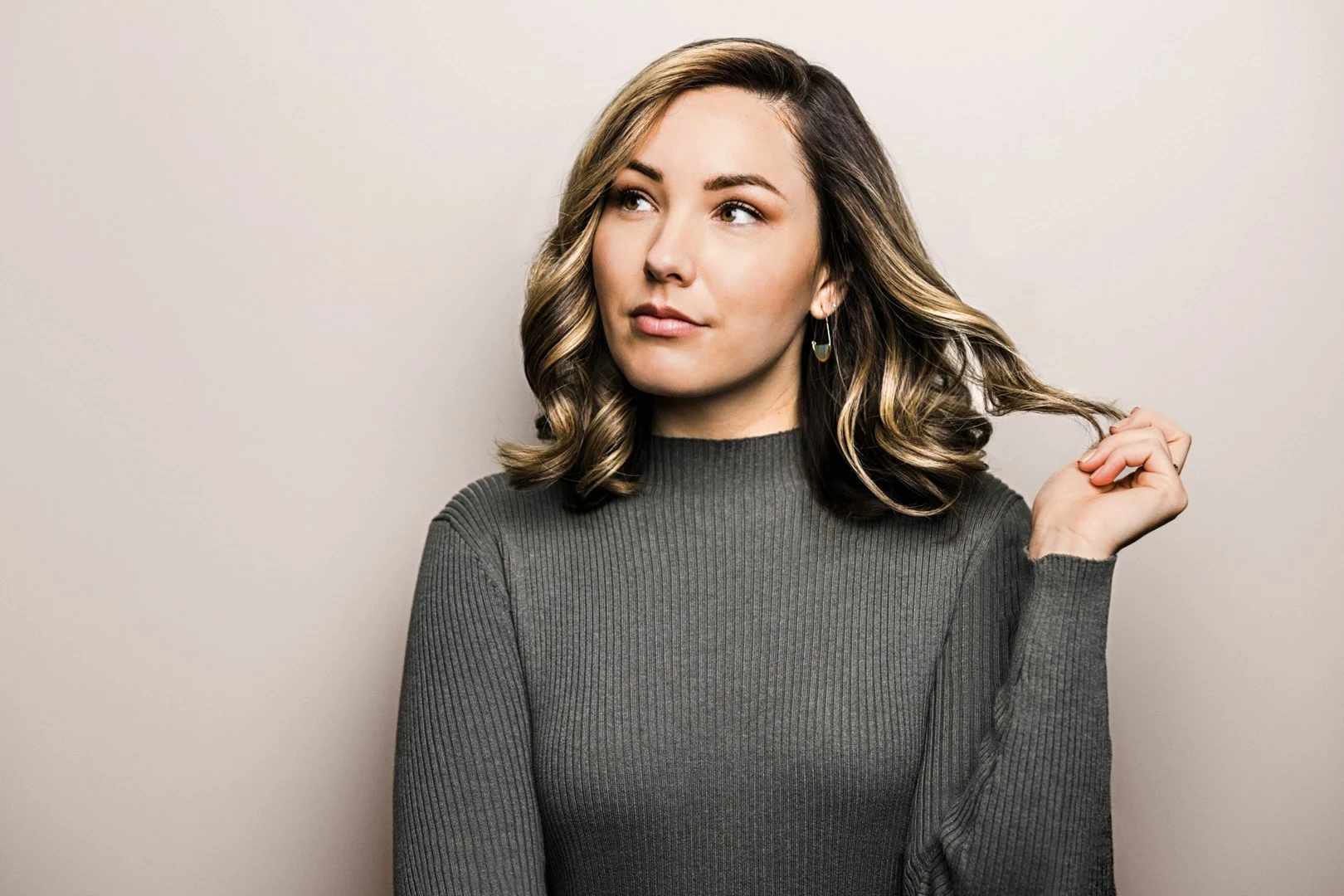 Multistyler za stiliziranje las Shark HD424SLEU, Warm Champagne