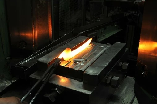 Kuhinjski nož Santoku, 32 cm, WMF Spitzenklasse Plus