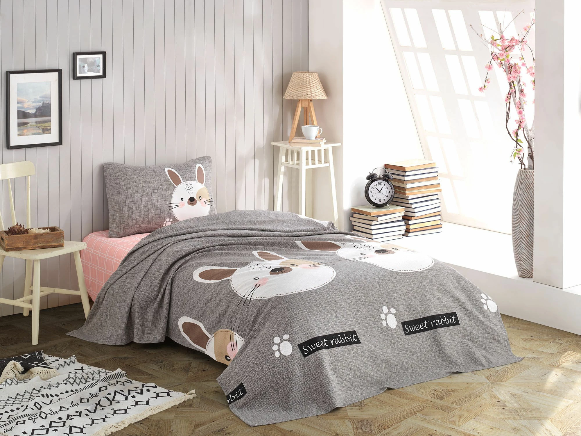 Pike pregrinjalo in prevleki za vzglavnike, Tavşancık, različne barve