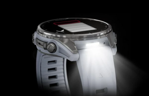 Pametna športna ura Garmin Fenix 8, 43 mm, AMOLED, 32 GB, GPS, srebrna Pametna športna ura Garmin Fenix 8, 43 mm, AMOLED, 32 GB, GPS, srebrna