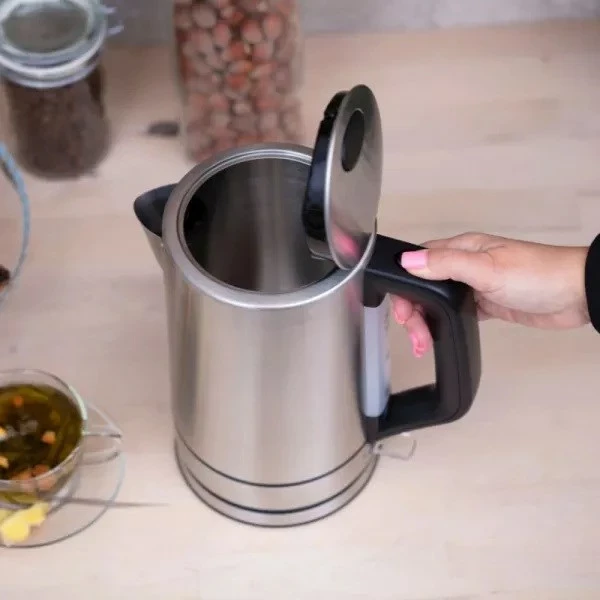 Električni ibrik, 1,7 L, 2200 W, inox MPM MCZ-121M