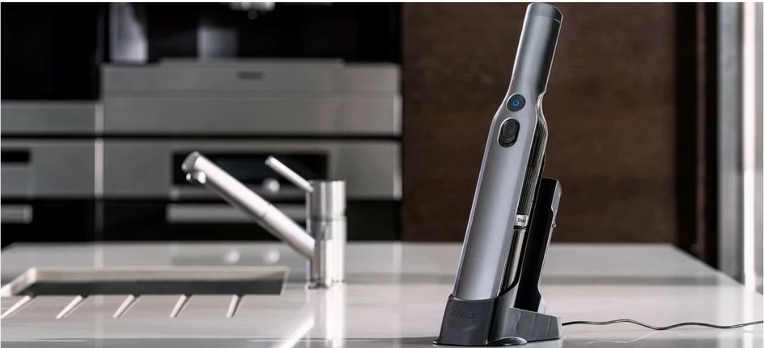 Ročni sesalnik brez vrečke in kabla Shark WV200EU, srebrn