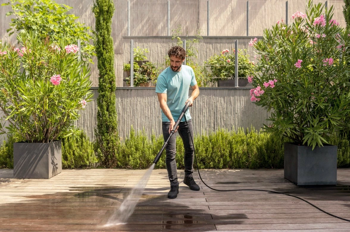 Pastralnik pod pritiskom Karcher K5 WCM Premium Home Modular, 145 bar, 2100 W, 8 m, črno/rumen, komplet dodatkov