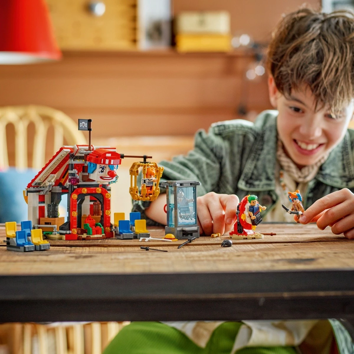 Cirkusna šotor Buggy the Clown LEGO One Piece 75637, 573 delov