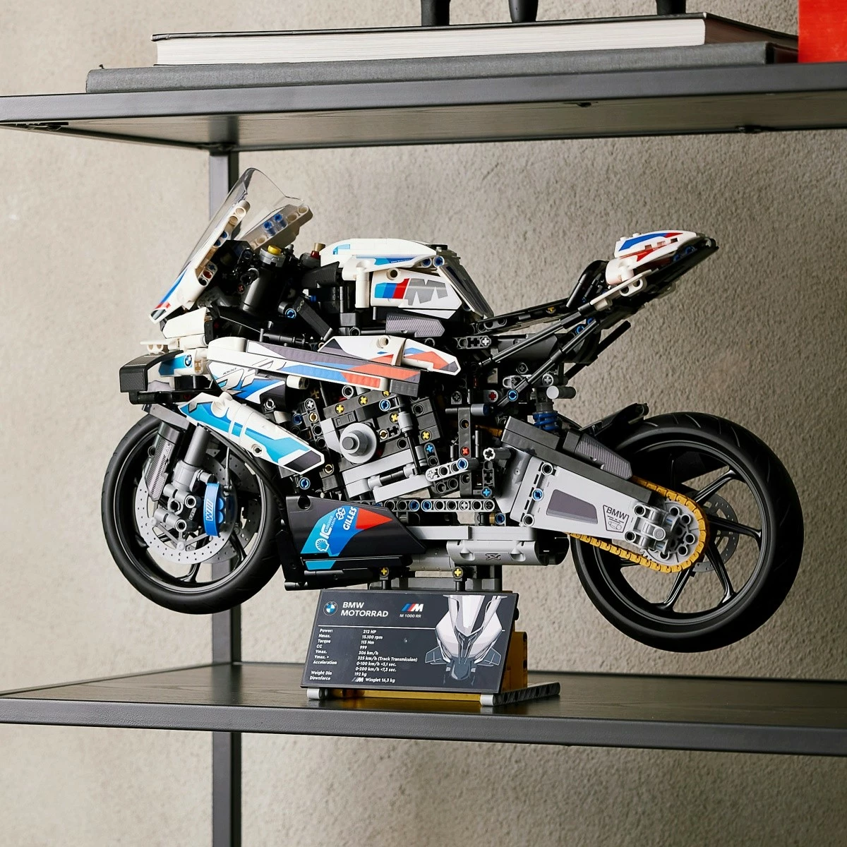 Model motocikla v merilu 1:5 LEGO Technic BMW M 1000 RR, 1920 delov, za odrasle