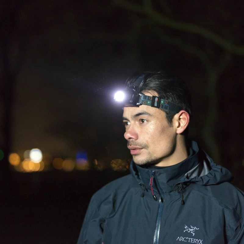 Napredno svetlo za glavo Macgyver Expert, 800 lm, za pohodništvo in aktivnosti na prostem