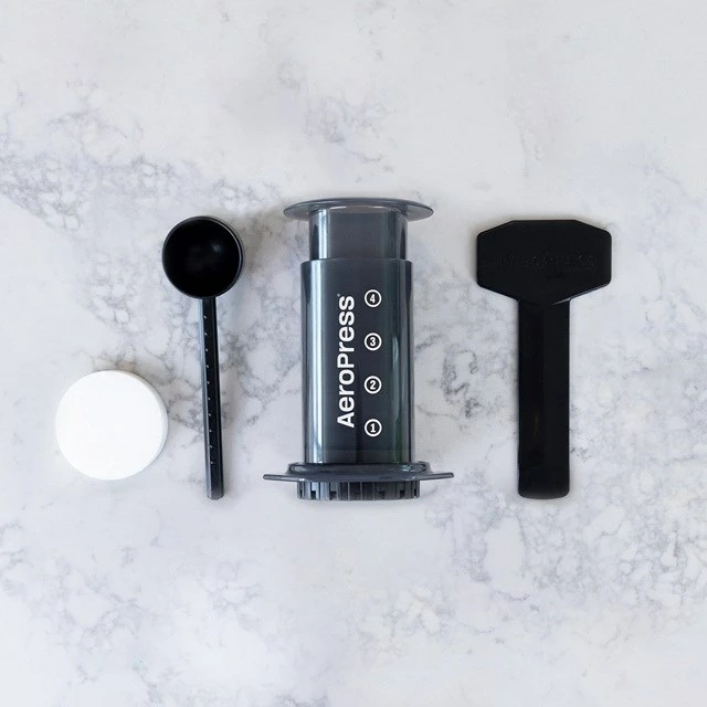 Ročni aparat za kavo AeroPress 85R11, tehno-polimer, črn