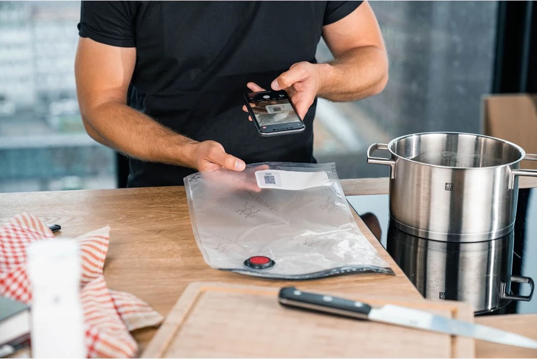 Vakuumska črpalka za živila Zwilling 36800-120-0, 23 cm