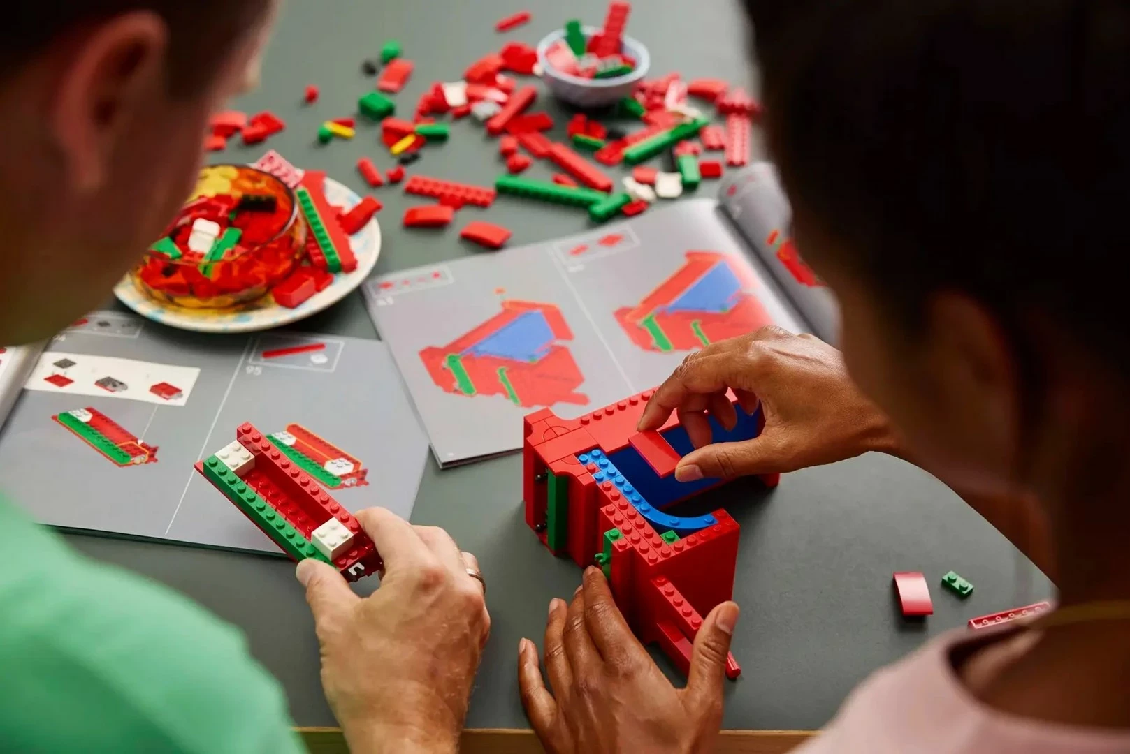 Panel dekorativen LEGO ART LOVE 31214, për të rritur, i kuq