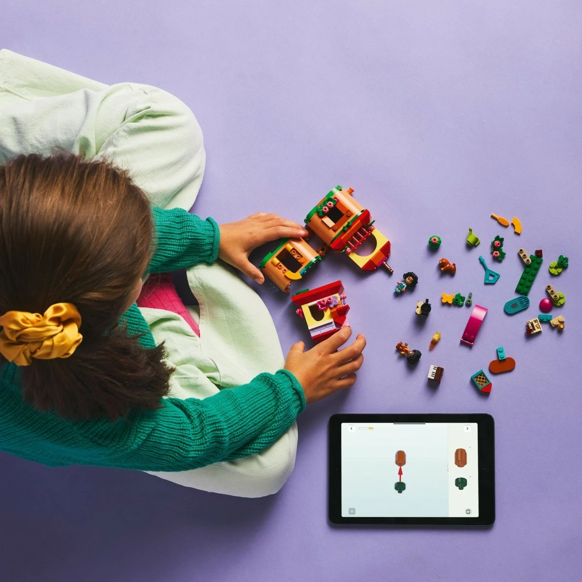 Set gradnikov LEGO Disney Our Magical Encanto Minidom 43261, 186 kosov, plastičen