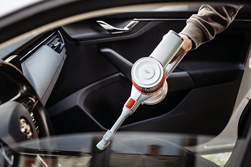 Pokončni brezžični sesalnik Adler AD 7051, 300 W, 0,6 L, 22,2 V Li-ion 2200 mAh, krtača z LED, LCD, bel/rdeč