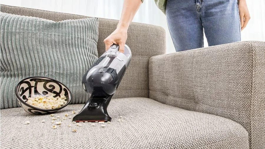 Sesalnik brez kabla Bosch Series 4 BBH3ALL28 Flexxo, črn