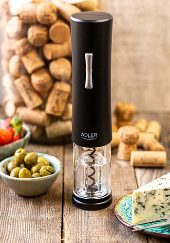 Električni odpirač vina Adler AD 4490, LED luč, rezalnik folije v kompletu, za zamaške 20–24 mm, 4xAA (brez baterij), črn