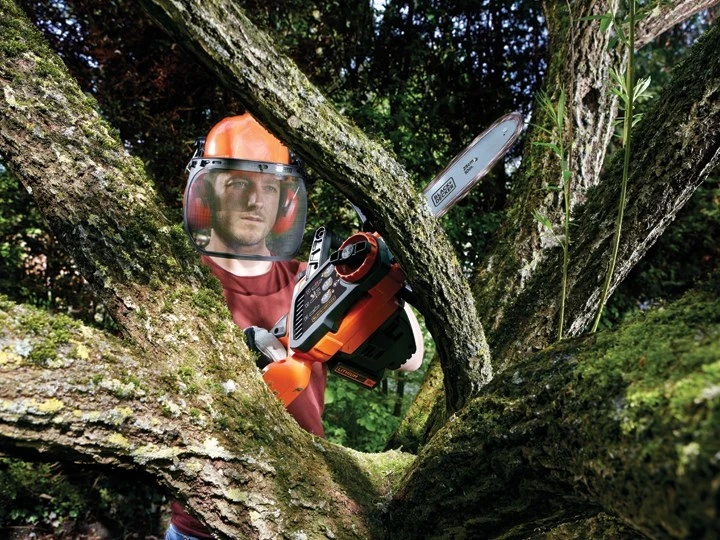 Električna žaga Black & Decker GKC1825L20, črno/oranžna