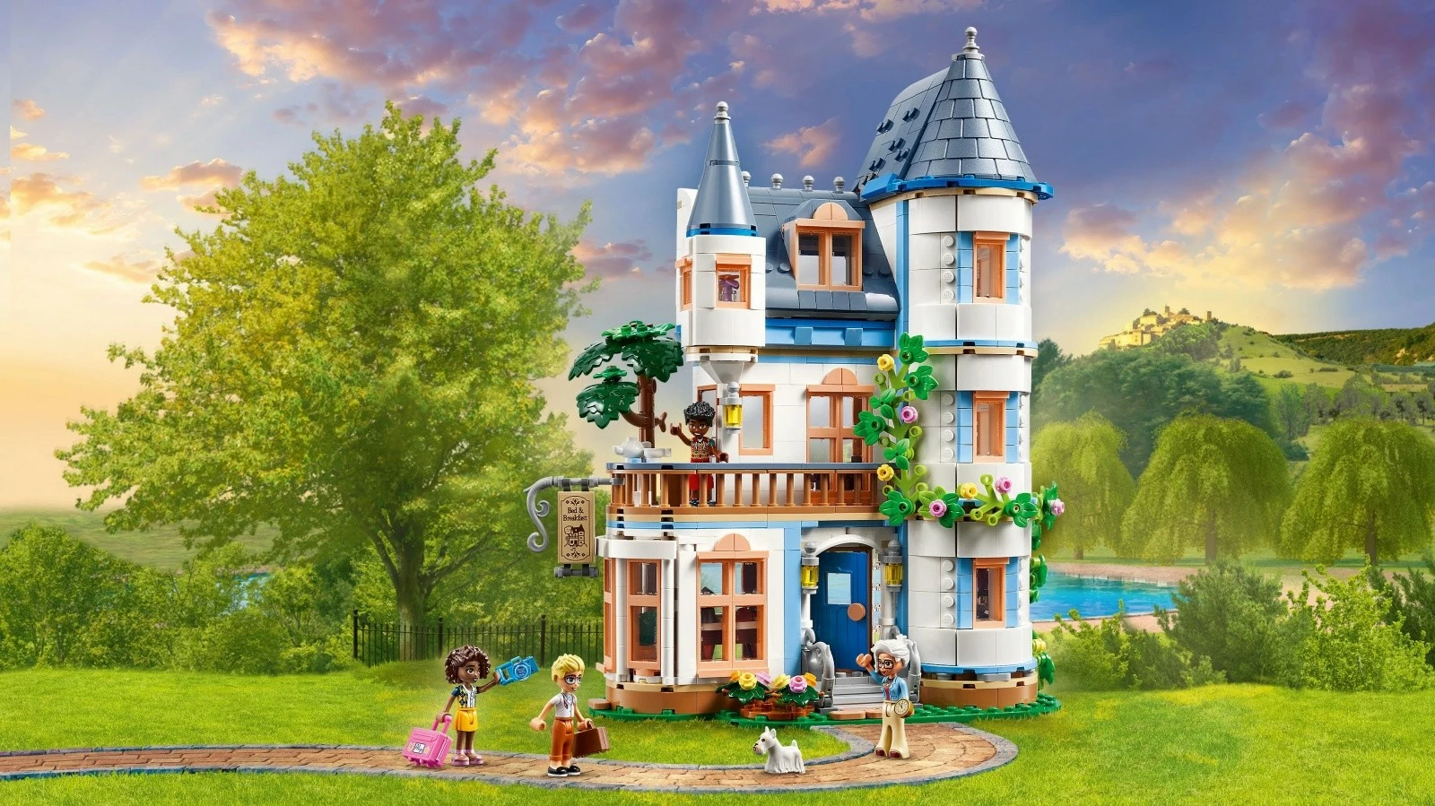 Gradna gostišča LEGO Friends Castle Inn 42638, 1311 kosov, za otroke 12+, s 4 mini-lutkami in psom, večbarvno