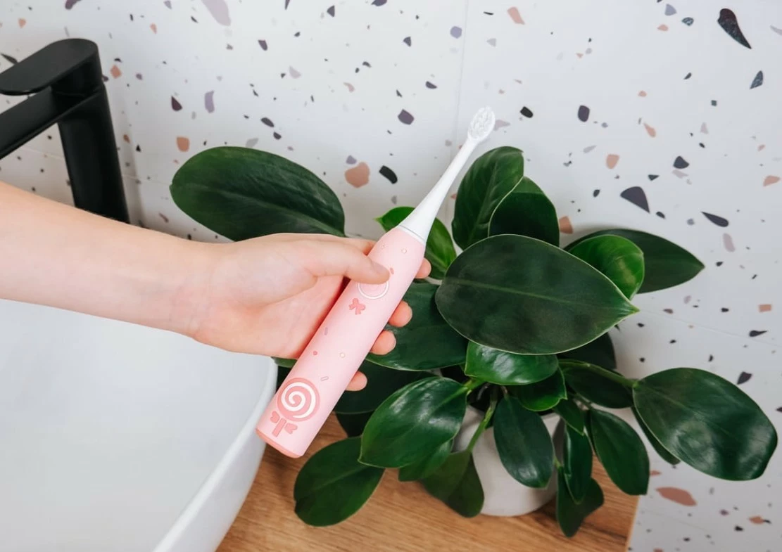 Sonična zobna ščetka za otroke, Concept KIDO SMILE ZK6010, 5–9 let, roza, komplet s 4 glavi