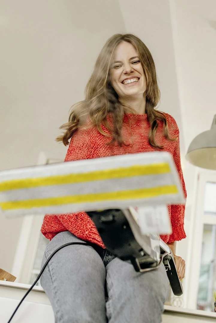 Parni sesalnik Karcher SC 2 UPRIGHT, 0,4 L, 1600 W, bel, črn