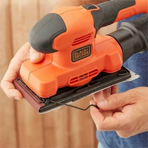 Orbitalna brusilka Black & Decker BEW220, 150 W, 14.000 RPM, črno-oranžna