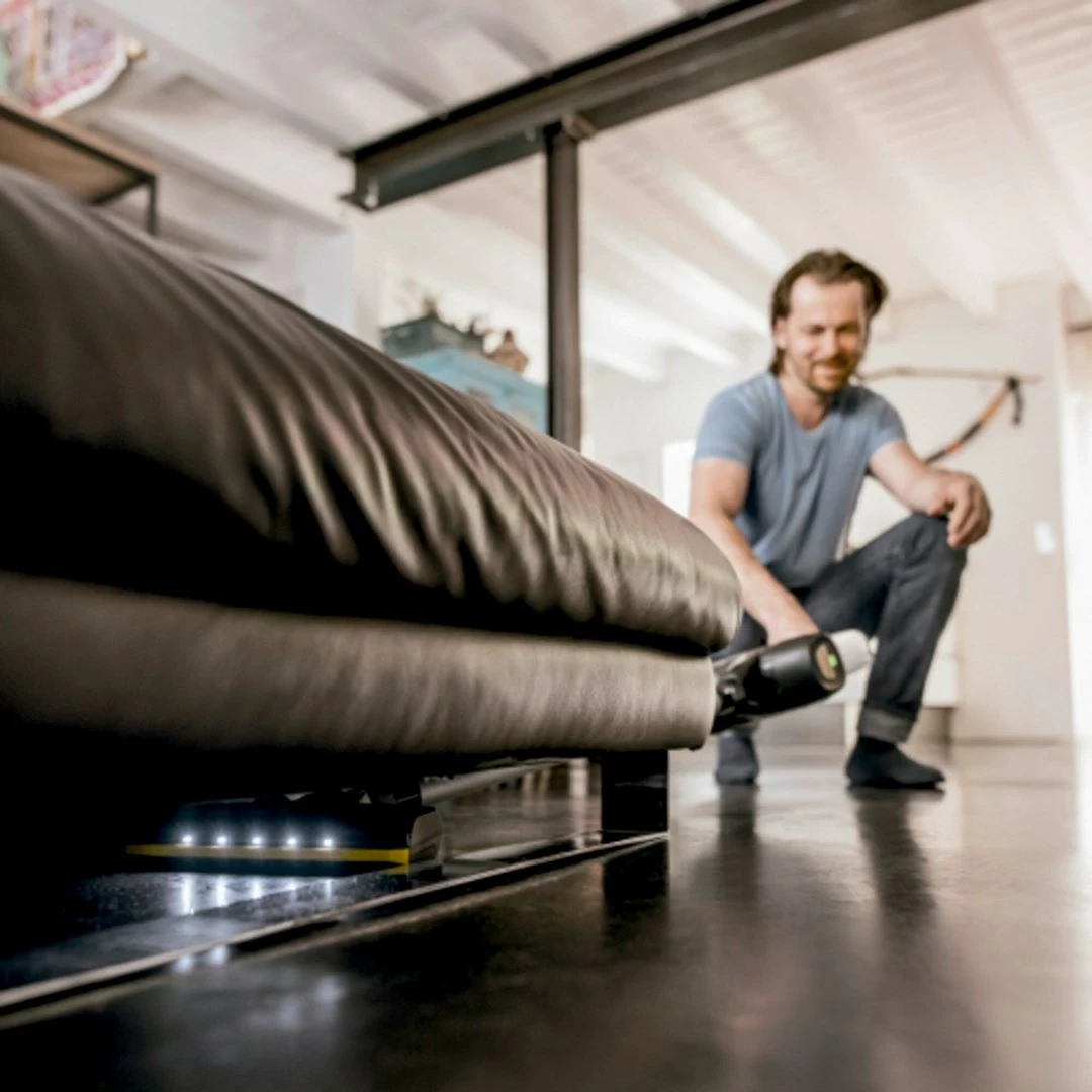 Brezžični sesalnik KARCHER VC 6 Cordless ourFamily Duo, bel