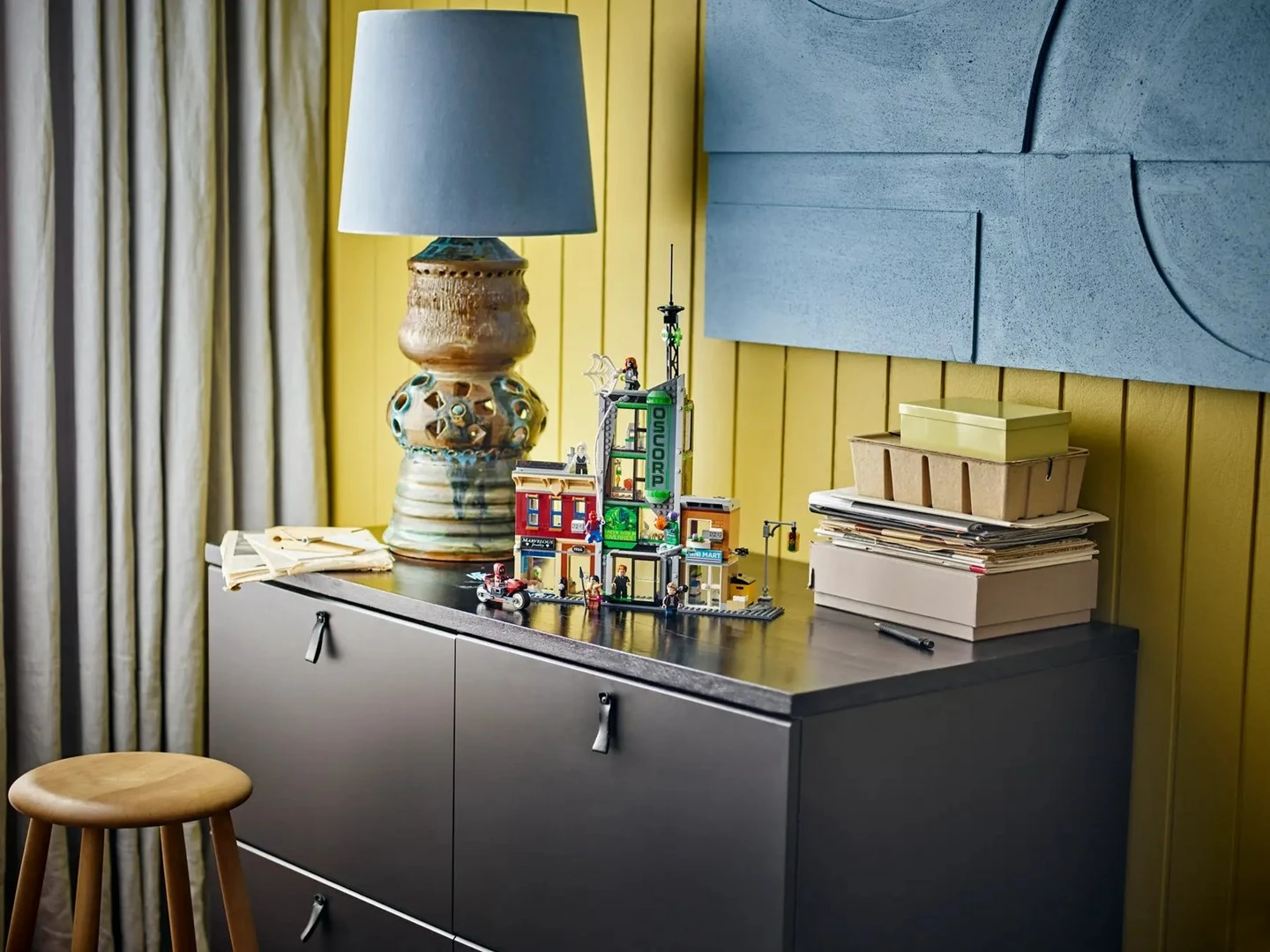 Set gradnje Spider-Man vs. Oscorp LEGO Marvel 76324, 8 minifigur