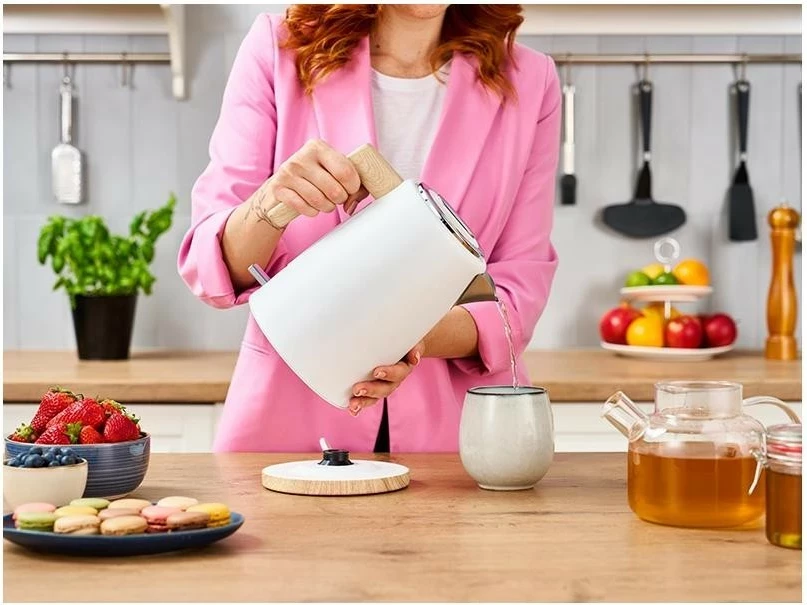 Električni čajnik 1,7 L Lafe Scandi PRO, bel