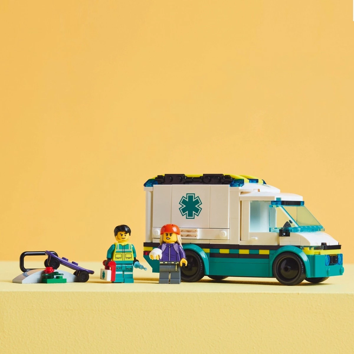 Igralni set Ambulanca, LEGO City 60451, 184 kosov, plastika