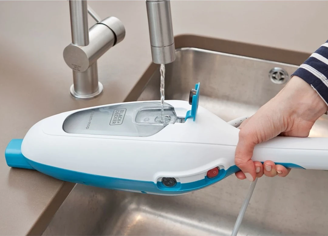 Sesalnik Black & Decker FSMH13E10-QS