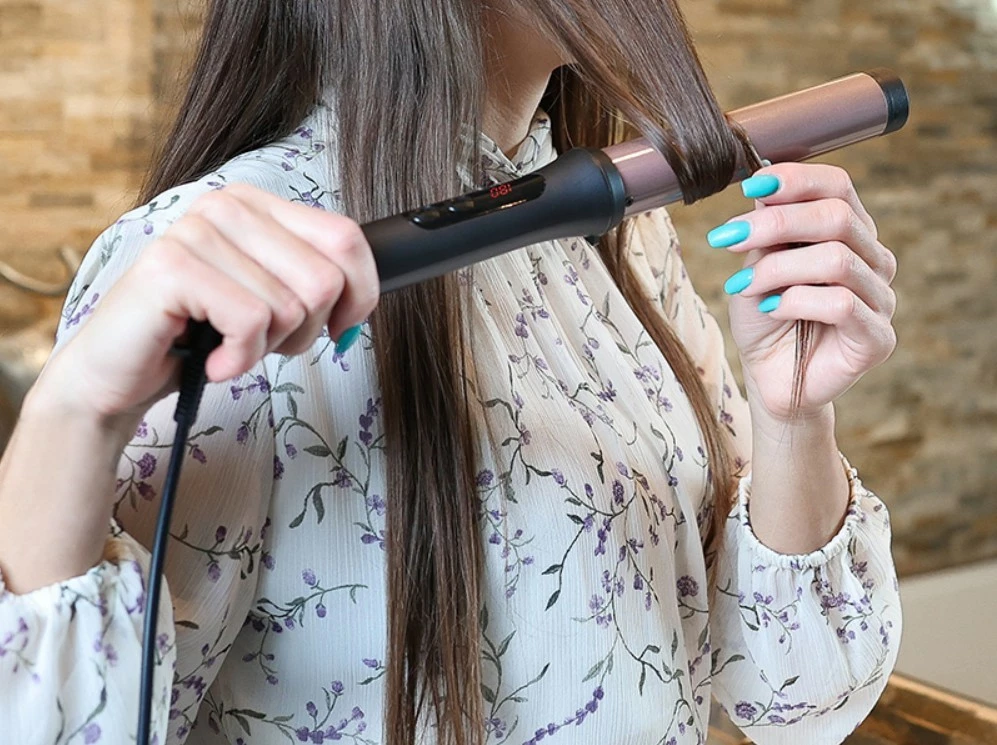 Kodralnik za lase Sleek & Shine Curler Lafe LAFLKA47572, 32 mm, nastavljiva temperatura 100–200 °C, 60 W, keramični premaz, LCD zaslon, z zaščitnim držalom, črno/rožnat