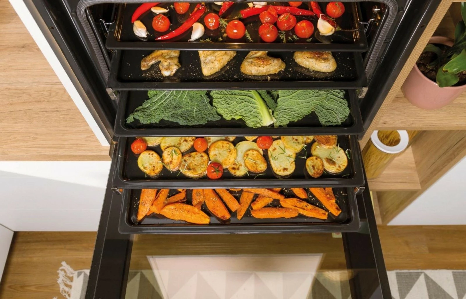 Pečica Gorenje BSA6747A04X, 77 L, inox, A+