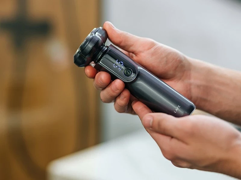 Makinica za britje MasterGlide, 3 glave, LCD zaslon, 90 min, Lafe, črna