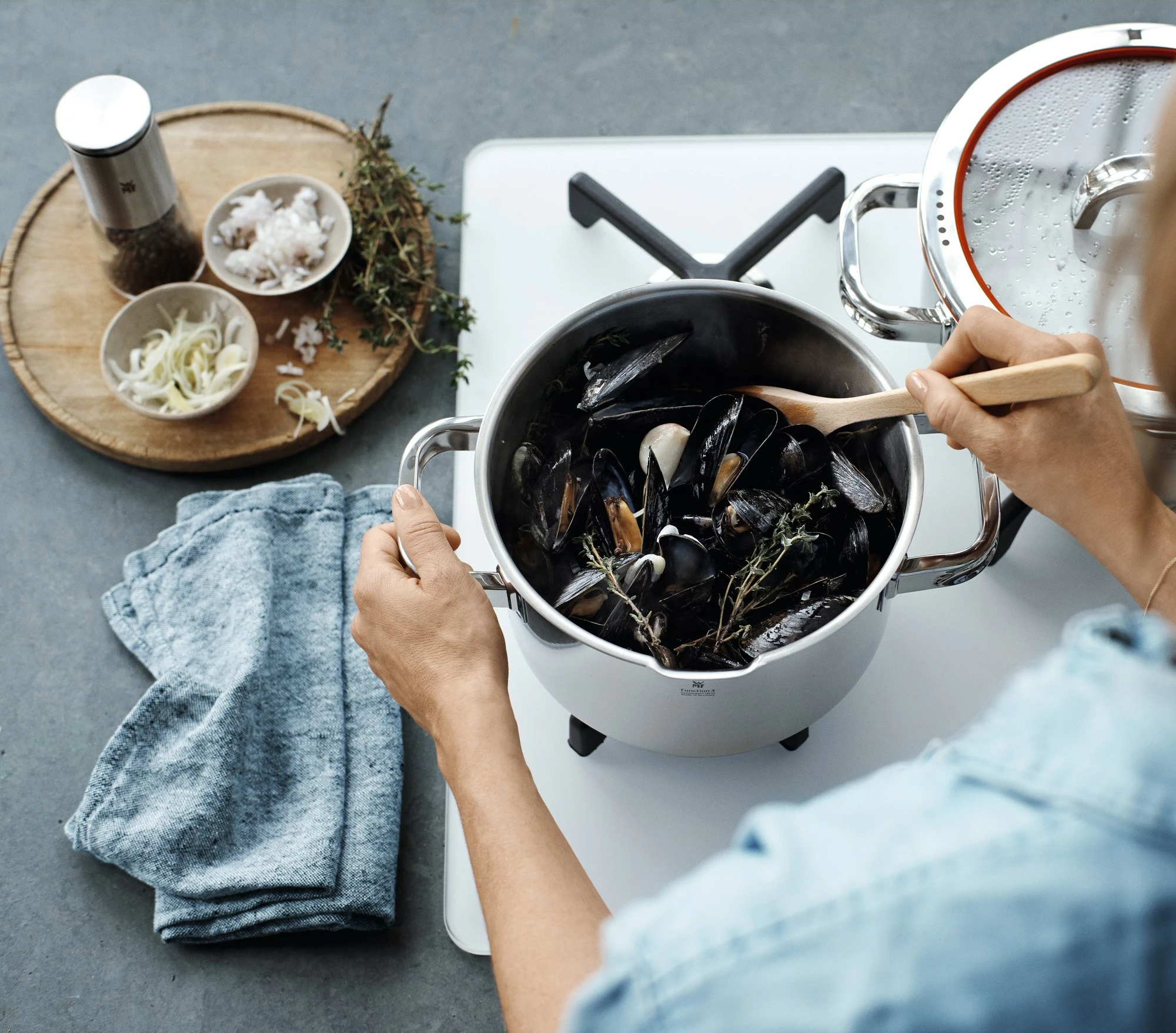 Set loncev Function 4 WMF, 4 kosi, iz nerjavečega jekla